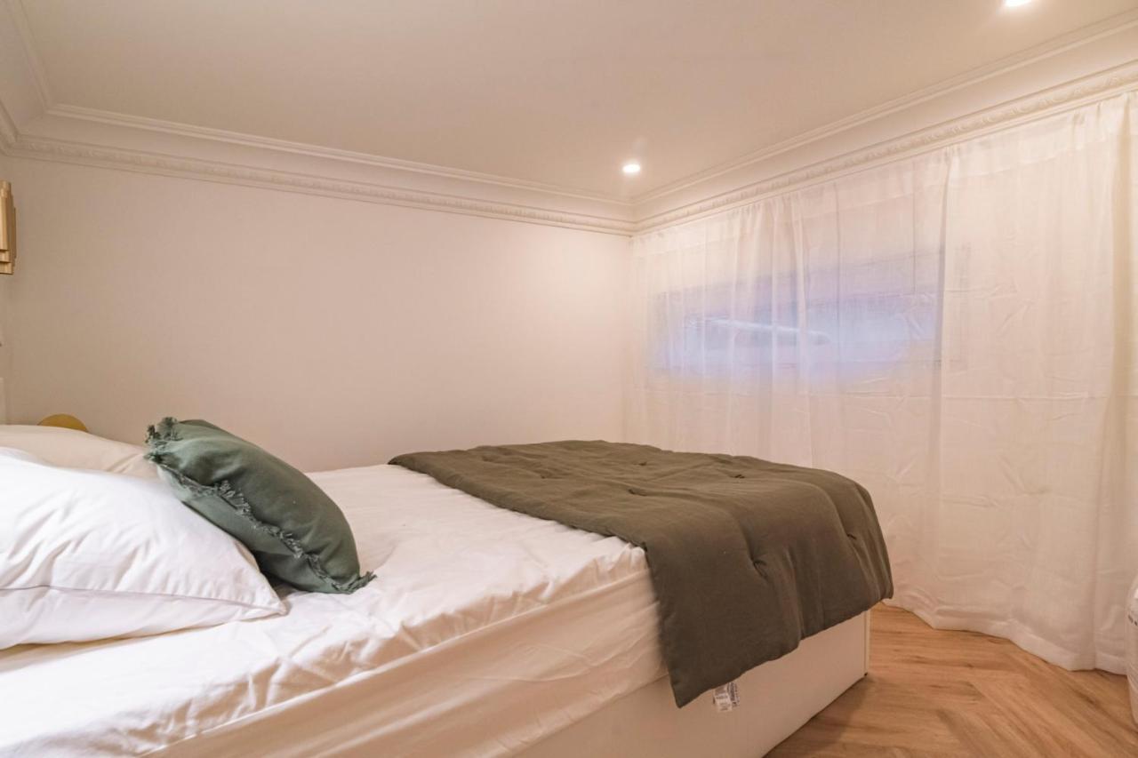 Charmant Studio Hypercentre Reims Appartement Buitenkant foto